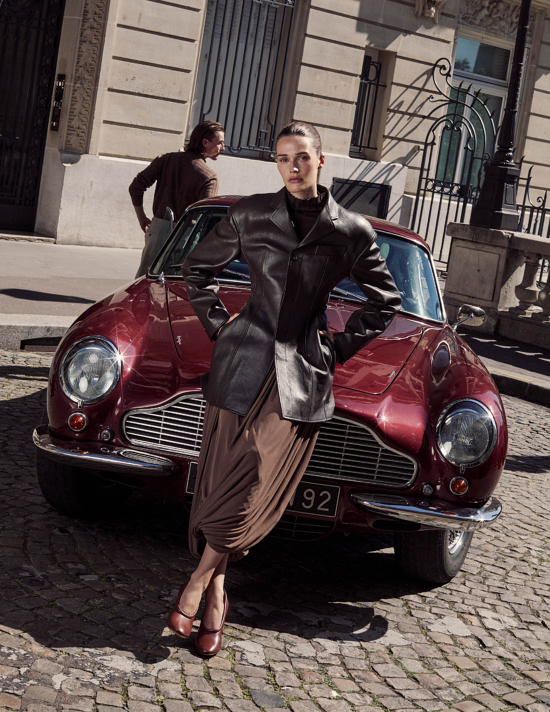 _Y6A4163 - Watch your time .Photographer Luc Braquet -  - Overview  - Anne-Marie Gardinier Photographic Agency - Paris