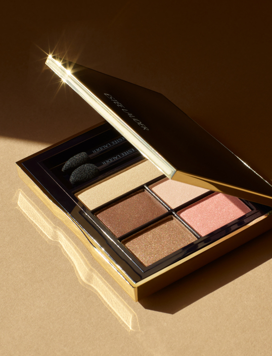 yFBO8c7svMKtqRNgALEVPlG5 - Karin Berndl – Estée Lauder - Karin Berndl  - Overview Still life  - Anne-Marie Gardinier Photographic Agency - Paris