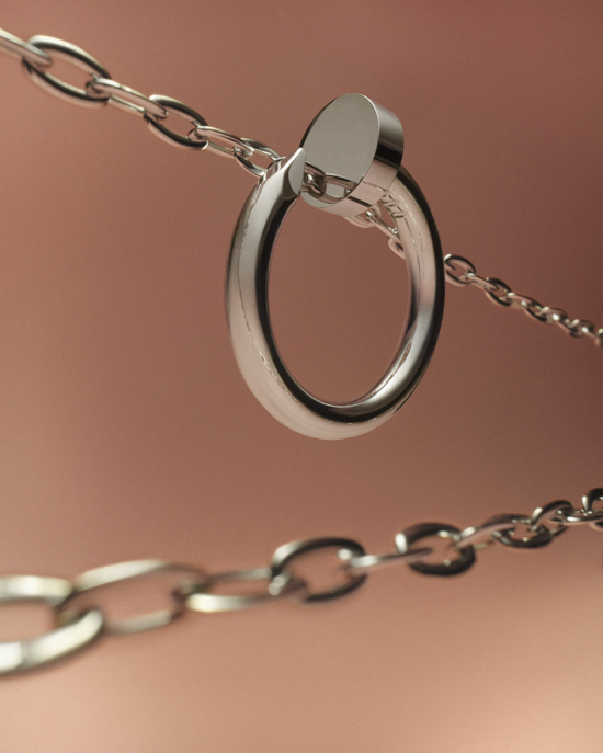 RGB_2025-09-04_Schon-Oct-Jewellery_TB_0196_Base_F2_RGB - Tom Brannigan for Schon - Tom Brannigan  - Overview Still life  - Anne-Marie Gardinier Photographic Agency - Paris