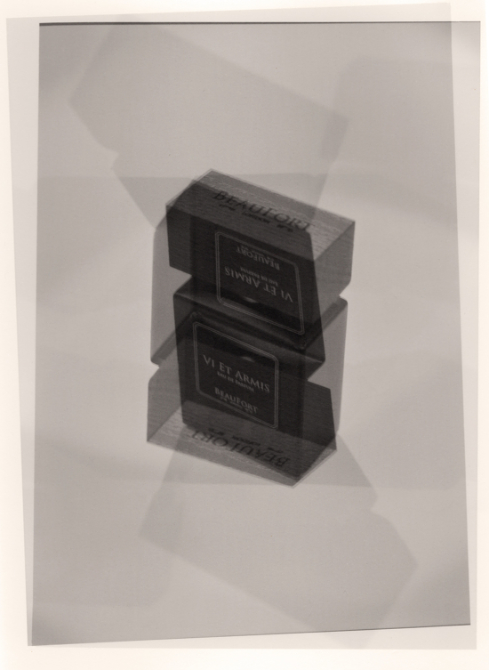 img20251215_11085995 - Tom Brannigan for Rake Sense Magazine - Tom Brannigan  - Overview Still life  - Anne-Marie Gardinier Photographic Agency - Paris