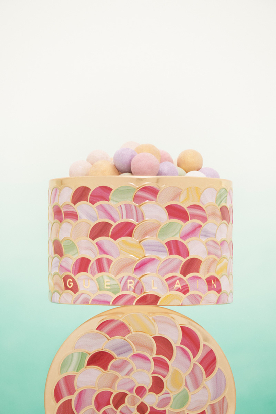 Stacked from 98 images. Method=B (R=8,S=4) - Camille et Charlotte – photographers - Camille & Charlotte  - Overview  - Anne-Marie Gardinier Photographic Agency - Paris