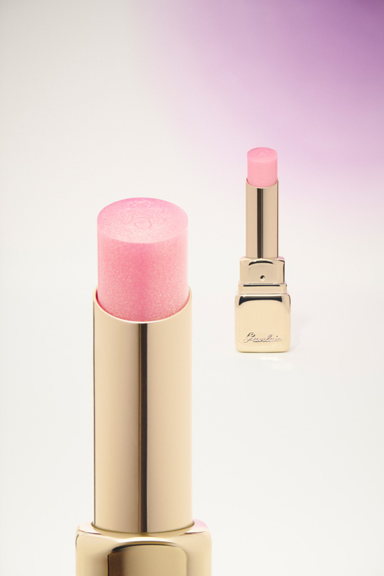 Stacked from 12 images. Method=B (R=8,S=4) - Camille et Charlotte – photographers - Camille & Charlotte  - Overview  - Anne-Marie Gardinier Photographic Agency - Paris