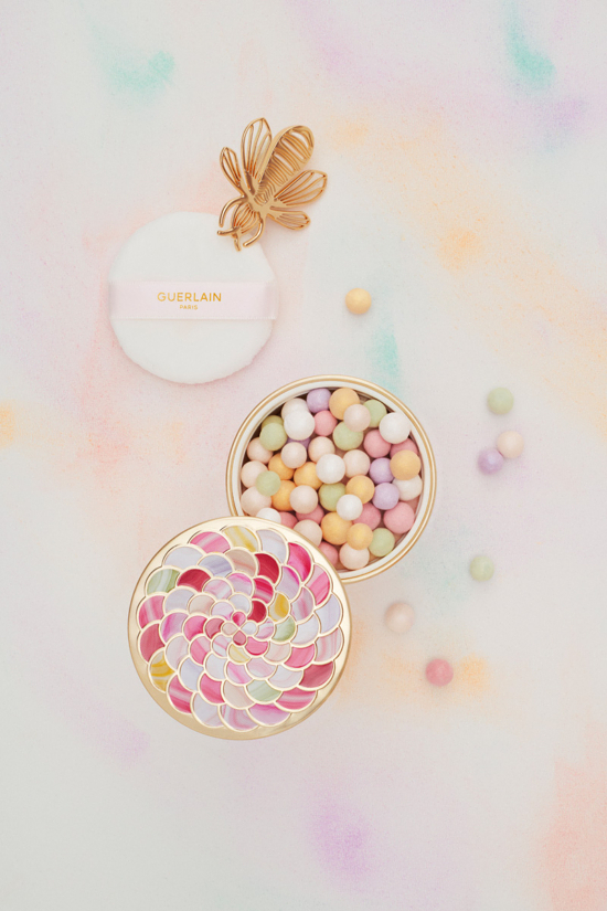 Stacked from 28 images. Method=B (R=8,S=4) - Camille et Charlotte – photographers - Camille & Charlotte  - Overview  - Anne-Marie Gardinier Photographic Agency - Paris