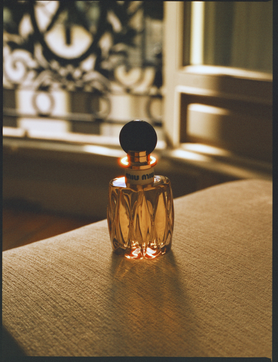 Eliott_Lesage-10 - Miu Miu - Eliott 건 Lesage  - Overview  - Anne-Marie Gardinier Photographic Agency - Paris